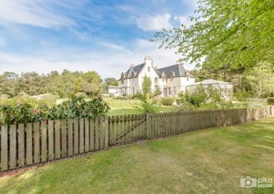 Grounds and gardens photo